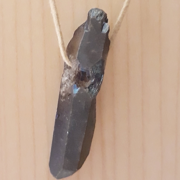 Aura Titanium Quartz Crystal Pendant Necklace - Picture 14 of 14